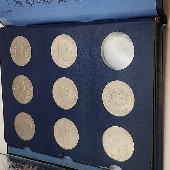 1972 Whitman Bookshelf Album Eisenhower Dollar 1971- Partially Filled - Picture 12 of 12